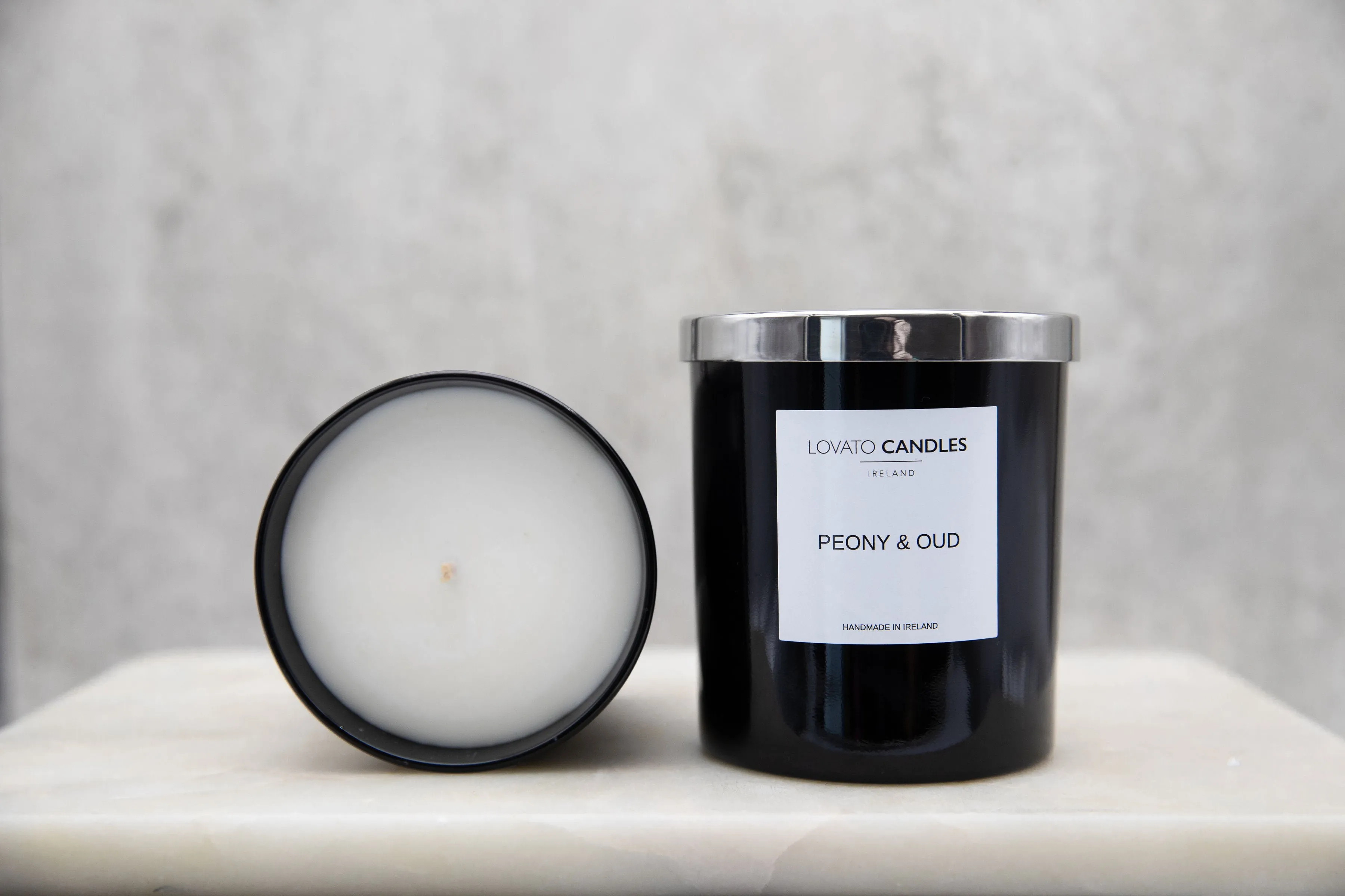 Luxury Black Candle - Peony & Oud