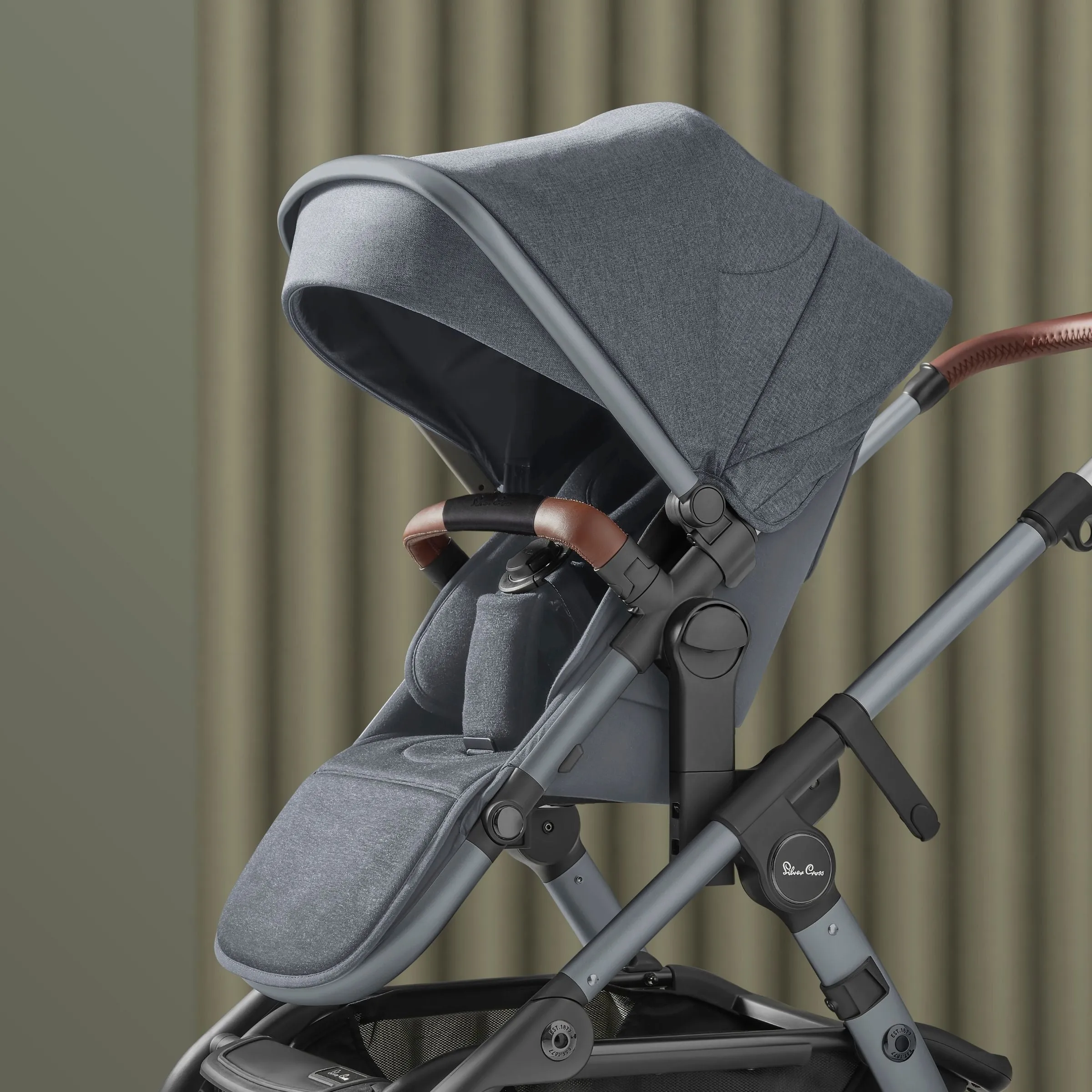 Silver Cross Wave Stroller with Sustainable Fabrics