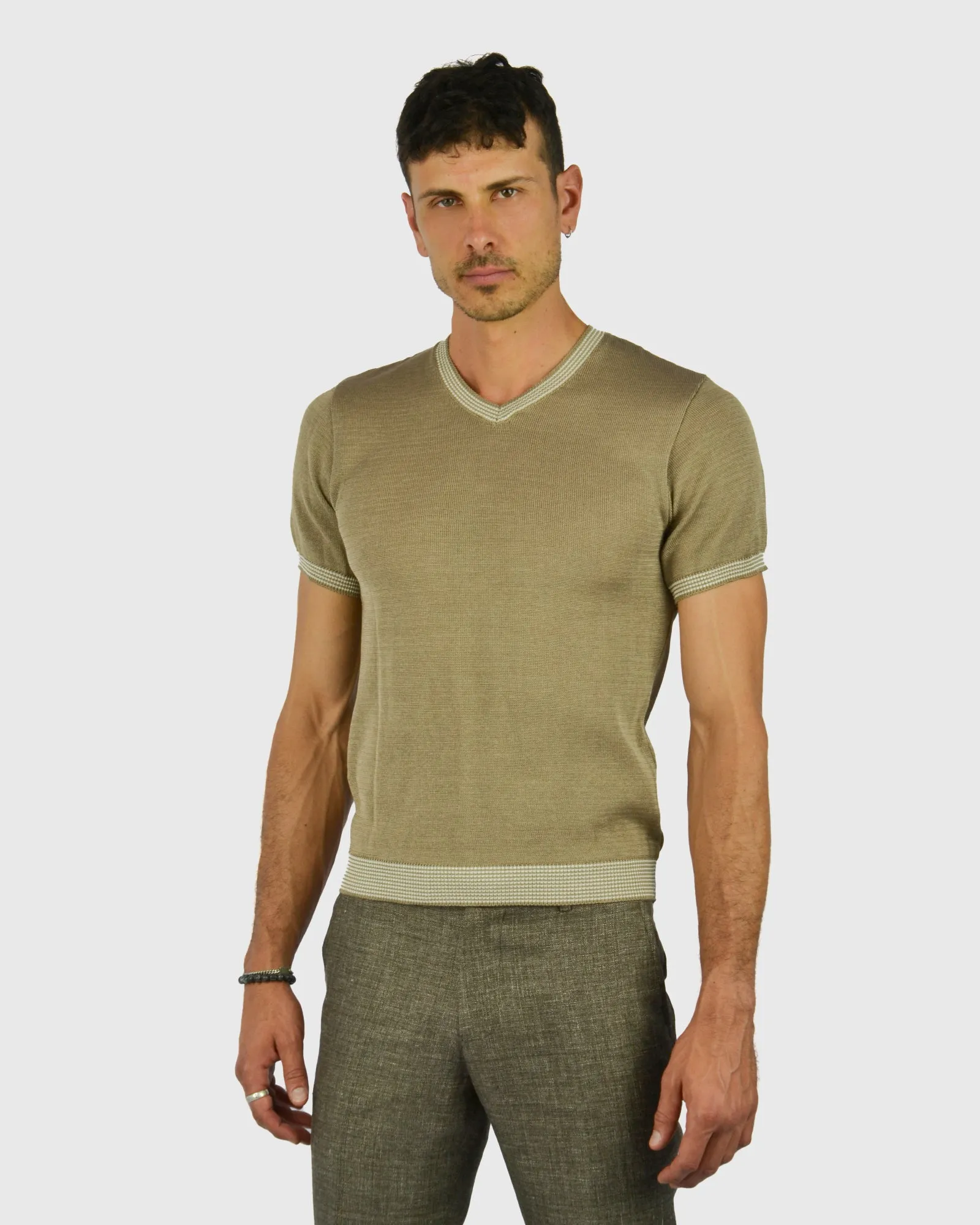 VINCENT & FRANKS S023VF SS TAUPE KNITTED V-NECK