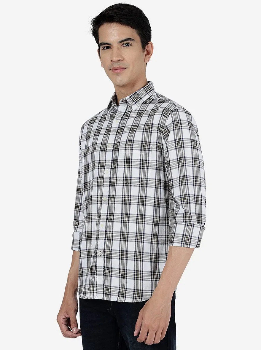 Vineyard Green Checked Slim Fit Casual Shirt | Greenfibre